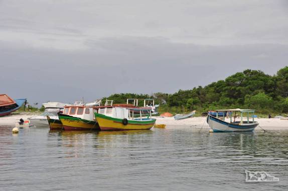 Chegando à Ilha do Mel, no litoral do Paraná